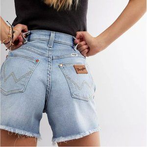 Wrangler High Waisted Cut Off Shorts Frayed Denim Jean Sz 26